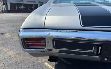 Unknown-Chevelle-1970-Silver-Black-39