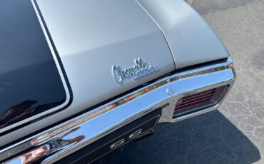 Unknown-Chevelle-1970-Silver-Black-41