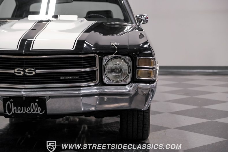 Unknown-Chevelle-1971-Black-Black-14
