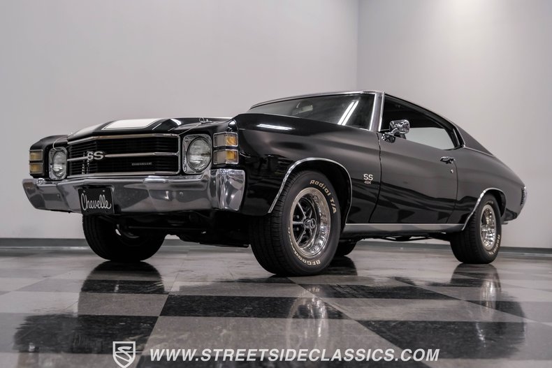 Unknown-Chevelle-1971-Black-Black-15