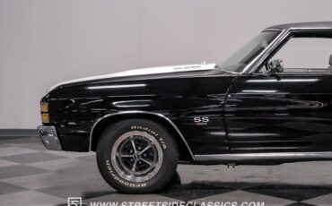 Unknown-Chevelle-1971-Black-Black-16