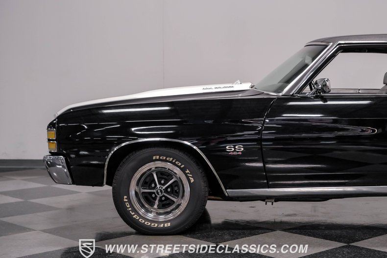 Unknown-Chevelle-1971-Black-Black-16