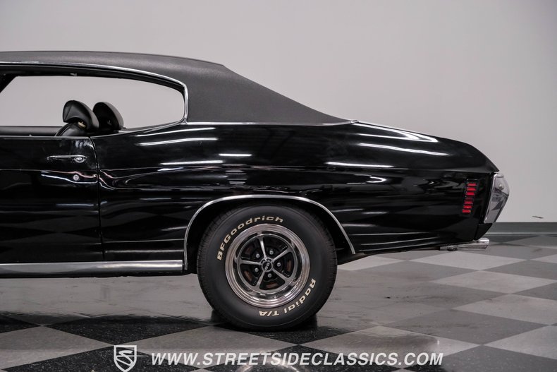 Unknown-Chevelle-1971-Black-Black-17