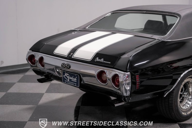 Unknown-Chevelle-1971-Black-Black-19