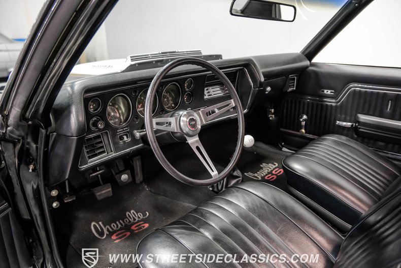 Unknown-Chevelle-1971-Black-Black-2