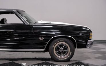 Unknown-Chevelle-1971-Black-Black-26