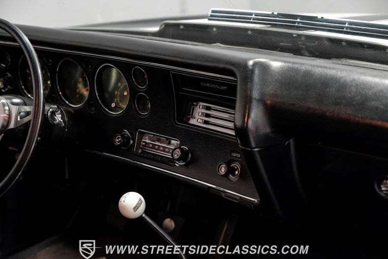 Unknown-Chevelle-1971-Black-Black-38