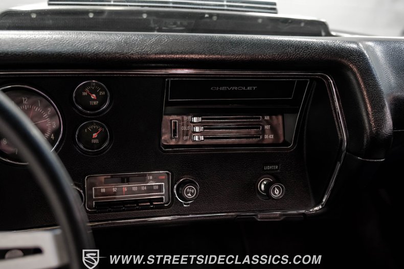 Unknown-Chevelle-1971-Black-Black-39