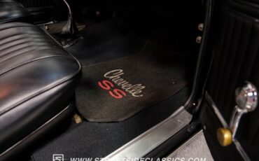 Unknown-Chevelle-1971-Black-Black-42
