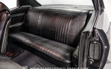 Unknown-Chevelle-1971-Black-Black-44