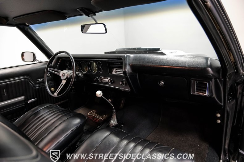 Unknown-Chevelle-1971-Black-Black-49