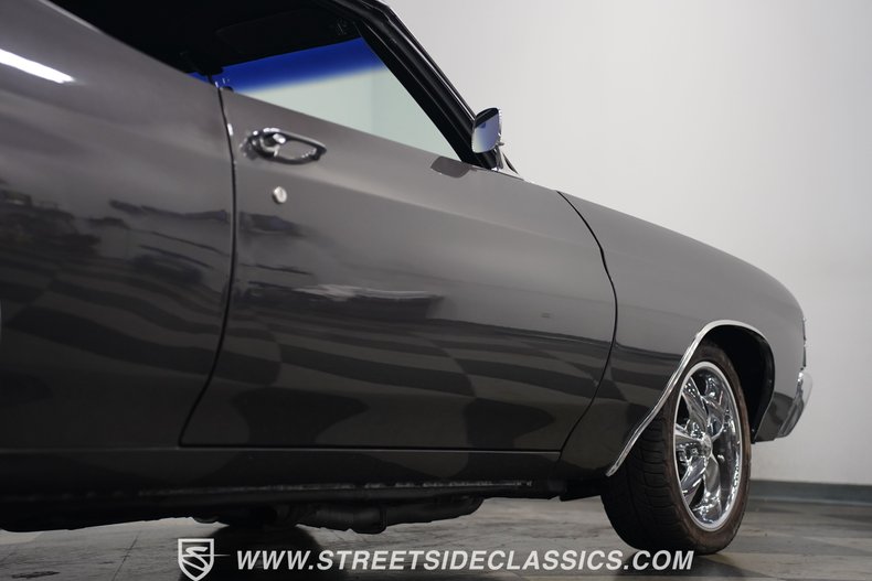 Unknown-Chevelle-1971-Gray-Black-11