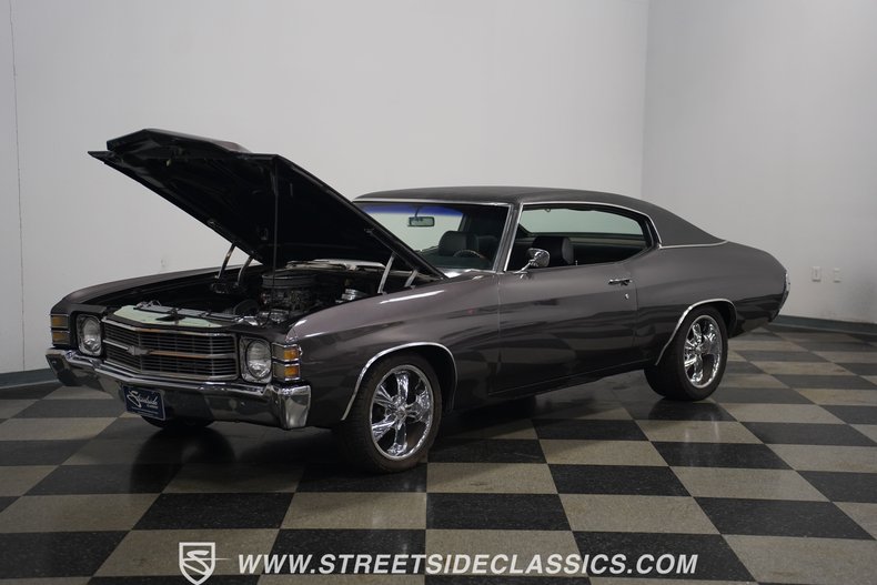 Unknown-Chevelle-1971-Gray-Black-40
