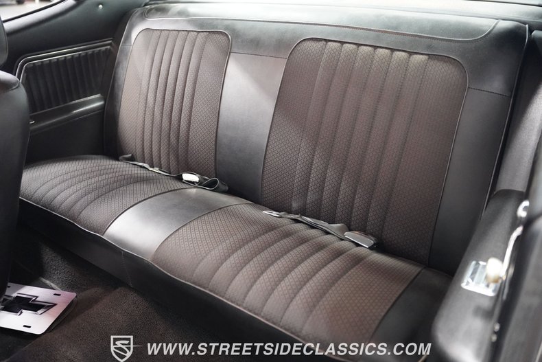 Unknown-Chevelle-1971-Gray-Black-49