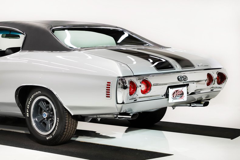 Unknown-Chevelle-1971-Nevada-Silver-Black-10