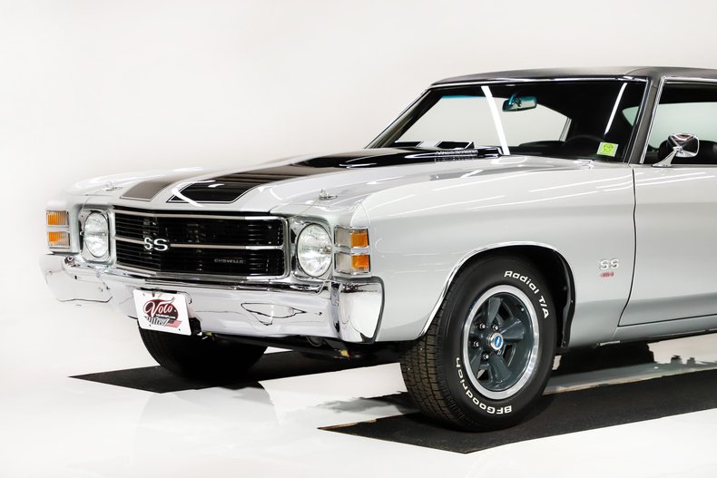 Unknown-Chevelle-1971-Nevada-Silver-Black-32