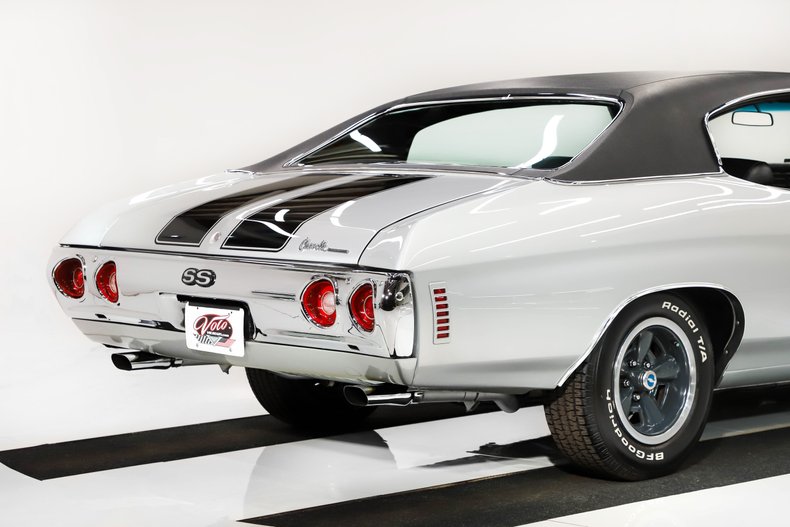 Unknown-Chevelle-1971-Nevada-Silver-Black-4