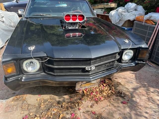 Unknown-Chevelle-1972-Black-3
