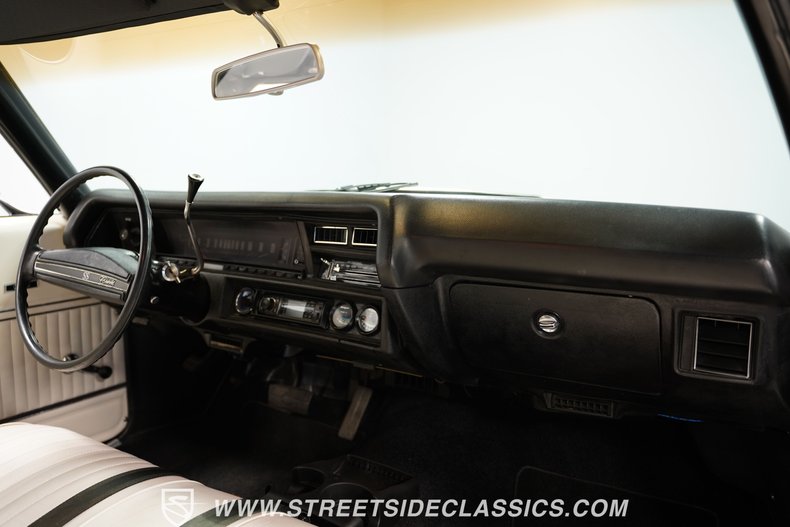 Unknown-Chevelle-1972-Brandywine-White-19