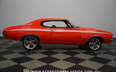 Unknown-Chevelle-1972-Orange-Black-16