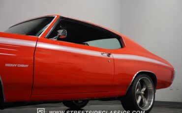 Unknown-Chevelle-1972-Orange-Black-26