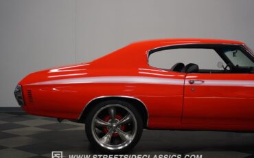 Unknown-Chevelle-1972-Orange-Black-34