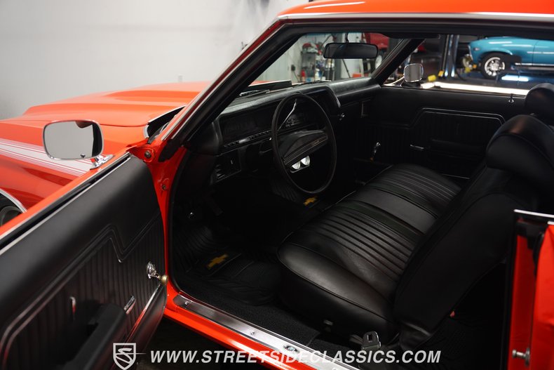 Unknown-Chevelle-1972-Orange-Black-4