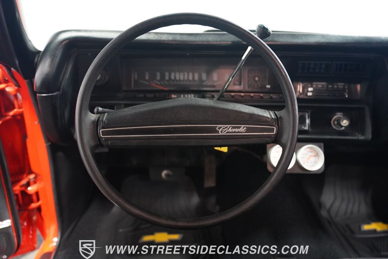 Unknown-Chevelle-1972-Orange-Black-40