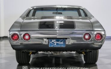 Unknown-Chevelle-1972-Pepper-Gray-Metallic-Black-15
