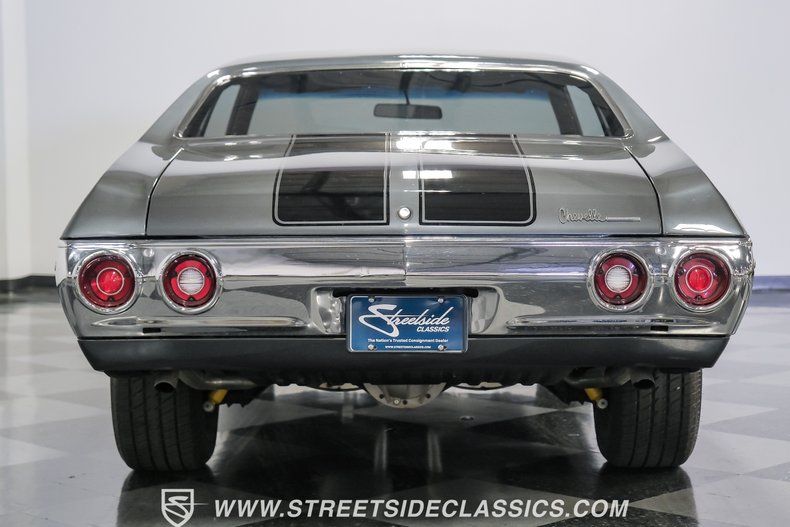 Unknown-Chevelle-1972-Pepper-Gray-Metallic-Black-15
