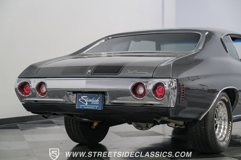 Unknown-Chevelle-1972-Pepper-Gray-Metallic-Black-28