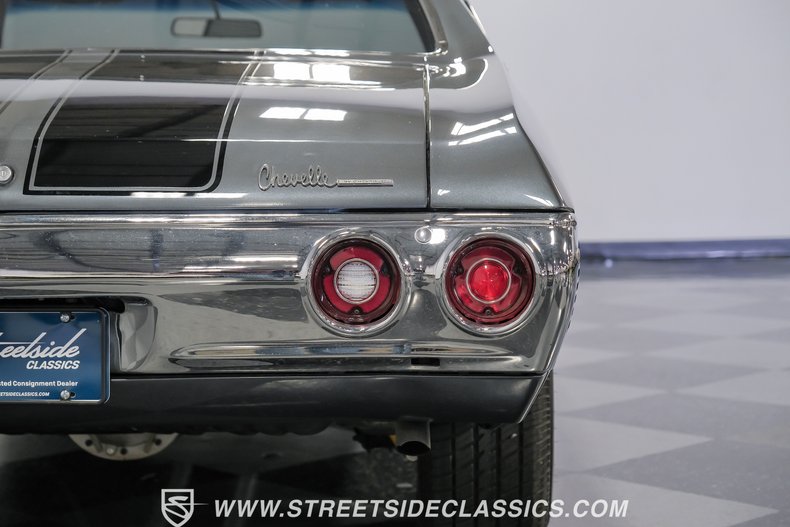 Unknown-Chevelle-1972-Pepper-Gray-Metallic-Black-3