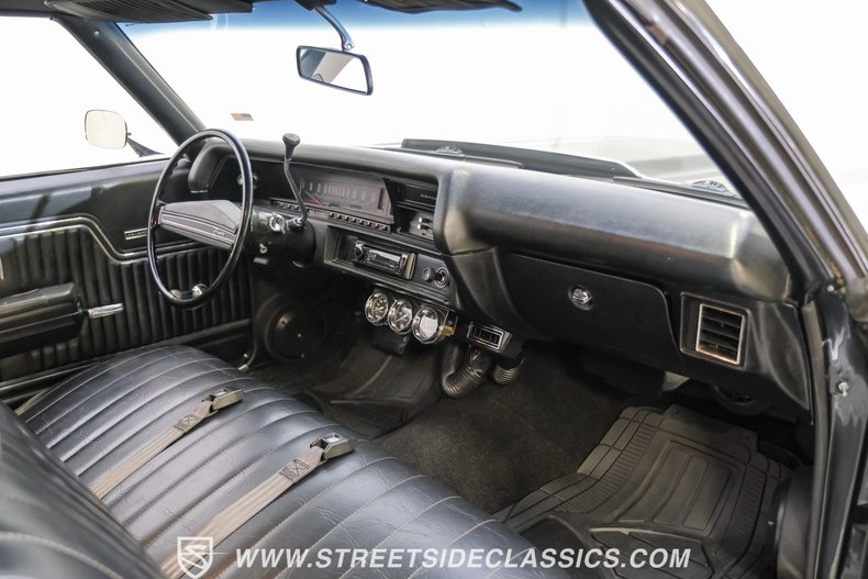 Unknown-Chevelle-1972-Pepper-Gray-Metallic-Black-33