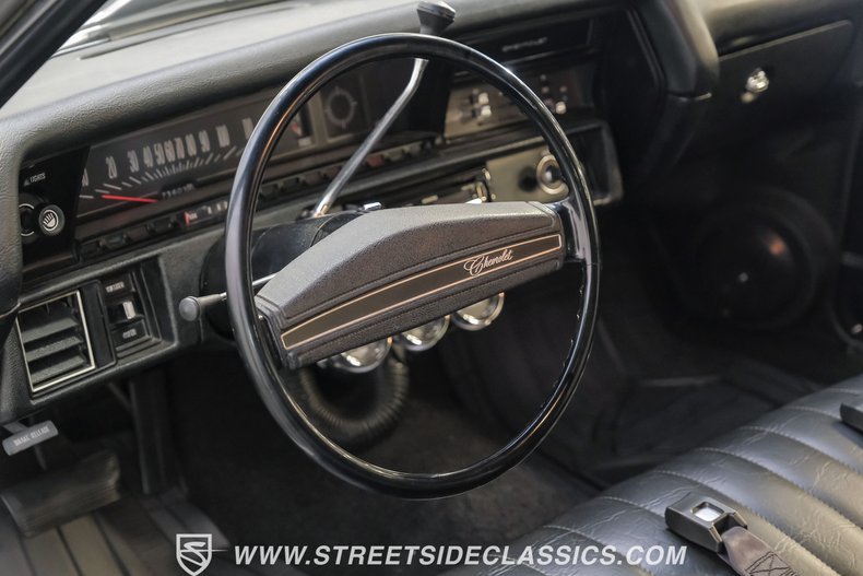 Unknown-Chevelle-1972-Pepper-Gray-Metallic-Black-35
