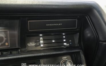 Unknown-Chevelle-1972-Pepper-Gray-Metallic-Black-39