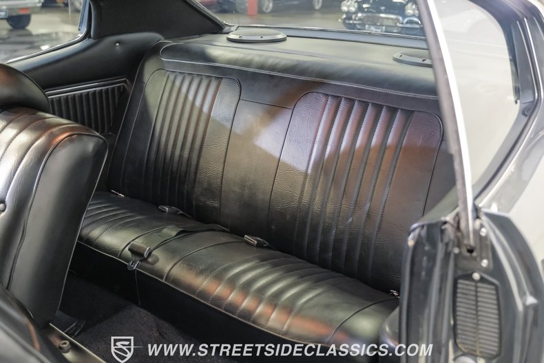 Unknown-Chevelle-1972-Pepper-Gray-Metallic-Black-48