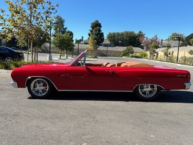 Unknown-Chevelle-ss-1965-Red-Tan-11