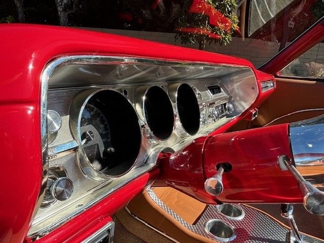 Unknown-Chevelle-ss-1965-Red-Tan-17