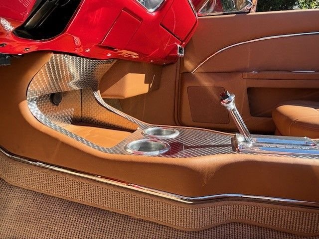 Unknown-Chevelle-ss-1965-Red-Tan-19