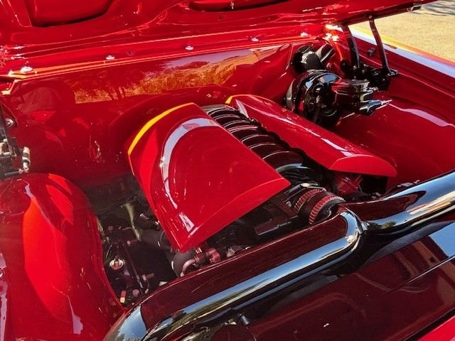 Unknown-Chevelle-ss-1965-Red-Tan-2