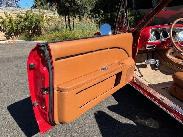 Unknown-Chevelle-ss-1965-Red-Tan-27