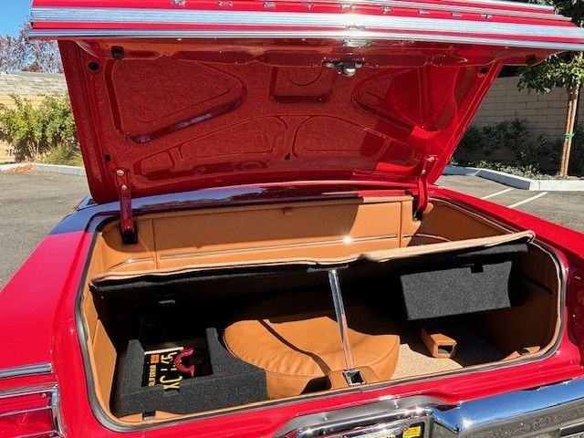 Unknown-Chevelle-ss-1965-Red-Tan-32
