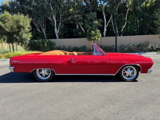 Unknown-Chevelle-ss-1965-Red-Tan-6