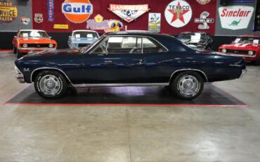 Unknown-Chevelle-ss-1966-Dark-Blue-Black-1