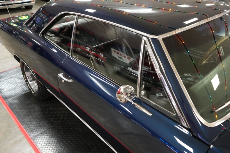 Unknown-Chevelle-ss-1966-Dark-Blue-Black-33