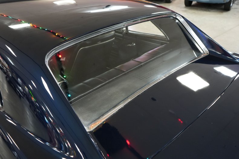 Unknown-Chevelle-ss-1966-Dark-Blue-Black-35