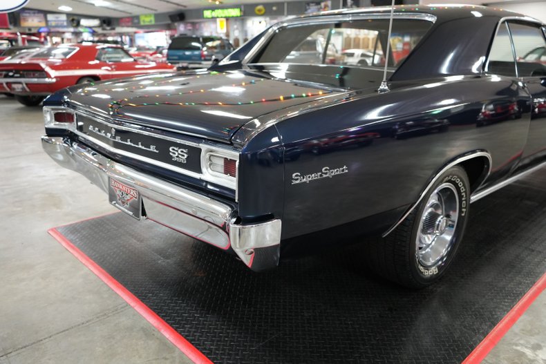 Unknown-Chevelle-ss-1966-Dark-Blue-Black-38