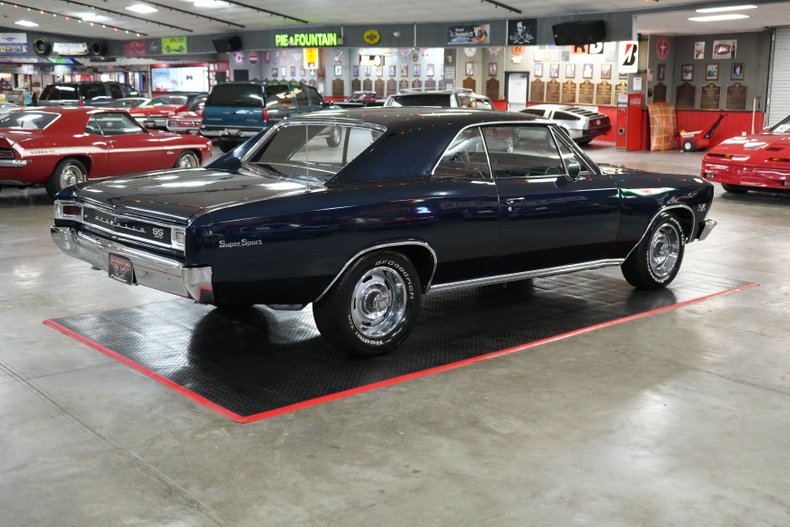 Unknown-Chevelle-ss-1966-Dark-Blue-Black-47