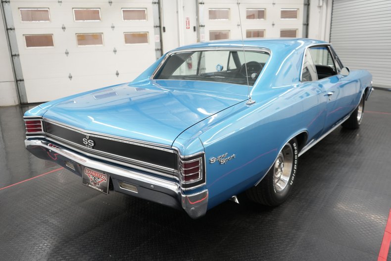 Unknown-Chevelle-ss-1967-Marina-Blue-Black-13