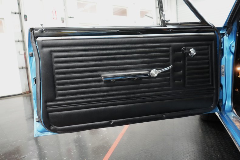 Unknown-Chevelle-ss-1967-Marina-Blue-Black-31